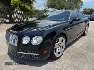 ✅ 2015 Bentley Flying Spur • VIN: SCBEC9ZA4FC041772 • Лот: 70284495. Опубликован ранее на Copart с пробегом 51 386 миль. Бесплатный доступ к архиву аукционных продаж из США и подробный отчёт об истории автомобиля на DreamBid. Изображение 1.