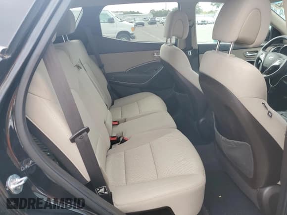 ✅ 2017 Hyundai Santa Fe 2.4L • VIN: 5NMZUDLB6HH026047 • Лот: 70003664. Опубликован ранее на Copart с пробегом 62 001 миль. Бесплатный доступ к архиву аукционных продаж из США и подробный отчёт об истории автомобиля на DreamBid. Изображение 11.