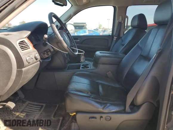 ✅ 2009 Chevrolet Silverado 1500 • VIN: 2GCEK333091139036 • Лот: 89904055. Опубликован ранее на Copart с пробегом 253 634 миль. Бесплатный доступ к архиву аукционных продаж из США и подробный отчёт об истории автомобиля на DreamBid. Изображение 7.