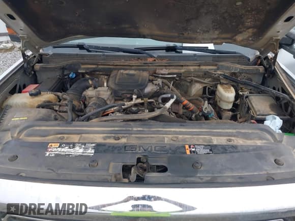 ✅ 2015 GMC Sierra 2500HD • VIN: 1GT11YE82FF603956 • Lot: 43396967. Wystawiony na IAAI z przebiegiem 328 940 mil. Bezpłatny archiwum sprzedaży aukcyjnych z USA i szczegółowy raport historii pojazdu na DreamBid. Zdjęcie 10.