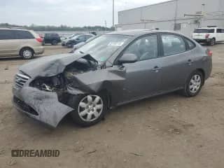 2008 Hyundai Elantra GLS z VIN KMHDU46D28U432516, wystawiony jako Copart lot #82136115 z przebiegiem 135 885 mil mil oraz Szkoda całkowita • Salvage title. Historia ofert i sprzedaży dostępna na DreamBid. Obrazek 1.