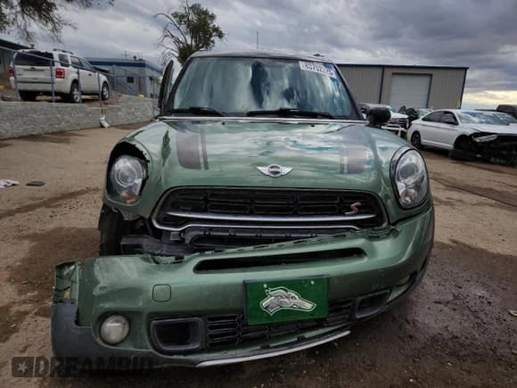 ✅ 2016 MINI Countryman S • VIN: WMWZC5C54GWU21680 • Лот: 83752325. Опубликован ранее на Copart с пробегом 92 888 миль. Бесплатный доступ к архиву аукционных продаж из США и подробный отчёт об истории автомобиля на DreamBid. Изображение 5.