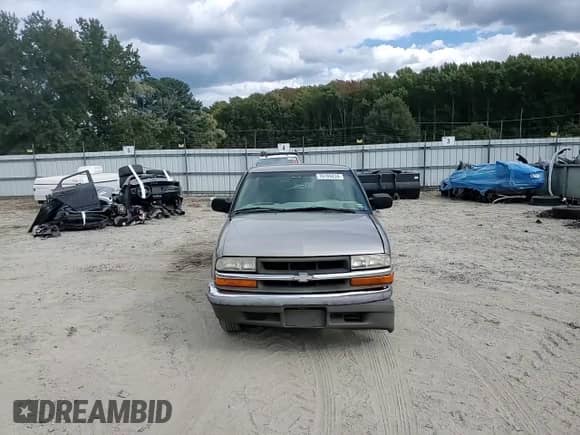 2000 Chevrolet S-10 LS с VIN 1GCCS1959Y8312195, выставлен на аукционе Copart как лот 76169234 с пробегом 217 583 миль миль и Списание • Salvage title. История ставок и продаж доступна на DreamBid. Изображение 11.