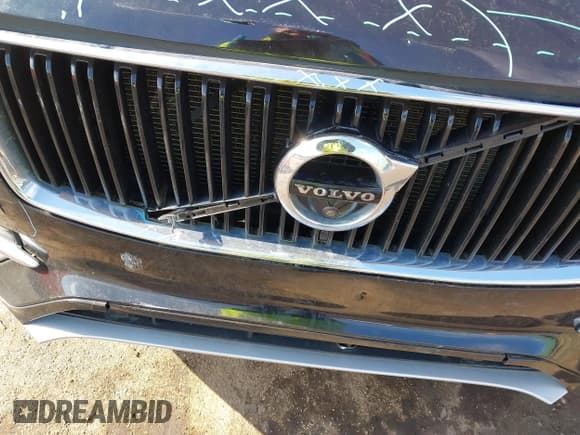 ✅ 2016 Volvo XC90 T8 Momentum • VIN: YV4BC0PK5G1089864 • Лот: 41526552. Опубликован ранее на IAAI с пробегом 108 989 миль. Бесплатный доступ к архиву аукционных продаж из США и подробный отчёт об истории автомобиля на DreamBid. Изображение 6.