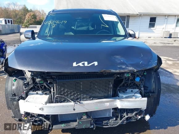 ✅ 2024 Kia EV9 Land • VIN: KNDADFS58R6039868 • Lot: 43524619. Wystawiony na IAAI z przebiegiem 6 696 mil. Bezpłatny archiwum sprzedaży aukcyjnych z USA i szczegółowy raport historii pojazdu na DreamBid. Zdjęcie 12.