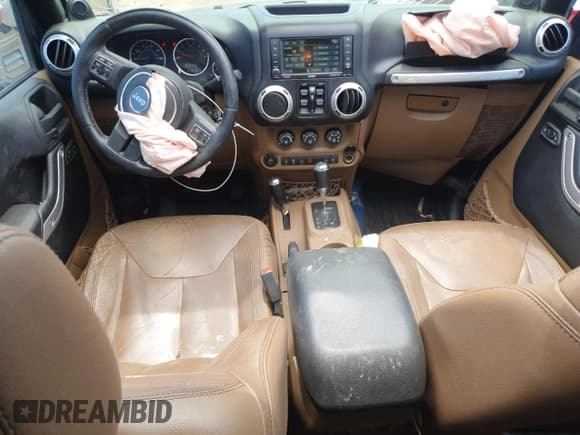 ✅ 2013 Jeep Wrangler Unlimited Sahara • VIN: 1C4HJWEG0DL528053 • Лот: 62830695. Опубликован ранее на Copart с пробегом 159 970 миль. Бесплатный доступ к архиву аукционных продаж из США и подробный отчёт об истории автомобиля на DreamBid. Изображение 8.