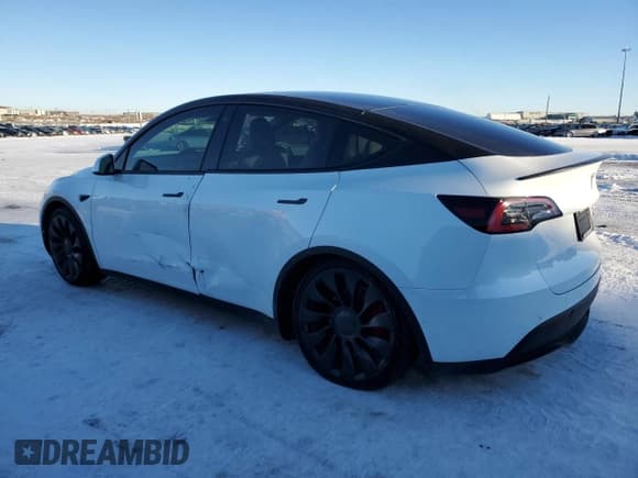 ✅ 2022 Tesla Model Y Performance • VIN: 7SAYGDEF2NF326025 • Lot: 87751035. Wystawiony na Copart z przebiegiem 35 538 mil. Bezpłatny archiwum sprzedaży aukcyjnych z USA i szczegółowy raport historii pojazdu na DreamBid. Zdjęcie 2.