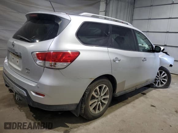 ✅ 2014 Nissan Pathfinder SV • VIN: 5N1AR2MMXEC666531 • Lot: 84208185. Wystawiony na Copart z przebiegiem 109 506 mil. Bezpłatny archiwum sprzedaży aukcyjnych z USA i szczegółowy raport historii pojazdu na DreamBid. Zdjęcie 3.