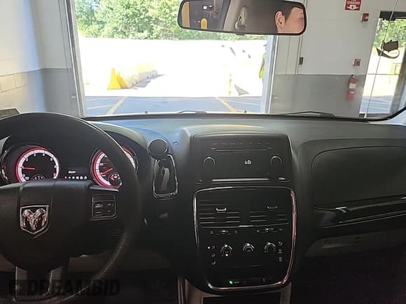 ✅ 2013 Ram Cargo Van Tradesman • VIN: 2C4RRGAG9DR530772 • Lot: 42723229. Wystawiony na IAAI z przebiegiem 141 330 mil. Bezpłatny archiwum sprzedaży aukcyjnych z USA i szczegółowy raport historii pojazdu na DreamBid. Zdjęcie 1.