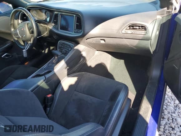 ✅ 2020 Dodge Challenger R/T Scat Pack • VIN: 2C3CDZFJ4LH221627 • Lot: 43600074. Wystawiony na Copart z przebiegiem 38 390 mil. Bezpłatny archiwum sprzedaży aukcyjnych z USA i szczegółowy raport historii pojazdu na DreamBid. Zdjęcie 8.