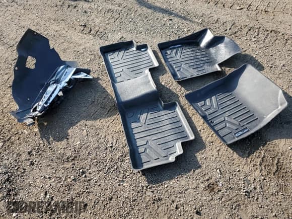 ✅ 2022 Hyundai Tucson SE • VIN: 5NMJACAE1NH027213 • Lot: 68421194. Wystawiony na Copart z przebiegiem 47 471 mil. Bezpłatny archiwum sprzedaży aukcyjnych z USA i szczegółowy raport historii pojazdu na DreamBid. Zdjęcie 14.