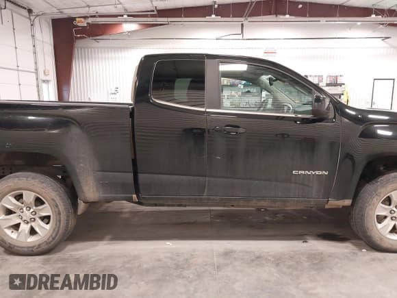 ✅ 2016 GMC Canyon 4WD SLE • VIN: 1GTH6CE37G1363843 • Lot: 41725215. Wystawiony na IAAI z przebiegiem 38 762 mil. Bezpłatny archiwum sprzedaży aukcyjnych z USA i szczegółowy raport historii pojazdu na DreamBid. Zdjęcie 12.