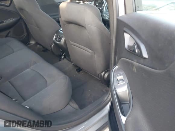 ✅ 2024 Chevrolet Malibu LT • VIN: 1G1ZD5ST4RF224732 • Лот: 43822530. Опубликован ранее на IAAI с пробегом 34 745 миль. Бесплатный доступ к архиву аукционных продаж из США и подробный отчёт об истории автомобиля на DreamBid. Изображение 8.