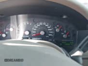 ✅ 2005 Ford Explorer Limited • VIN: 1FMDU75W15UA41227 • Lot: 42654773. Wystawiony na IAAI z przebiegiem 166 507 mil. Bezpłatny archiwum sprzedaży aukcyjnych z USA i szczegółowy raport historii pojazdu na DreamBid. Zdjęcie 7.