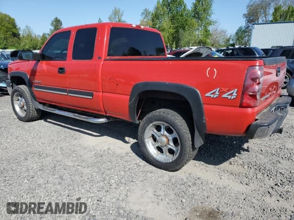 ✅ 2003 Chevrolet Silverado 2500HD LS • VIN: 1GCHK29G33E239431 • Lot: 54383905. Wystawiony na Copart z przebiegiem 71 232 mil. Bezpłatny archiwum sprzedaży aukcyjnych z USA i szczegółowy raport historii pojazdu na DreamBid. Zdjęcie 2.