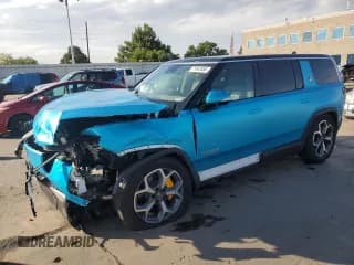 ✅ 2023 Rivian R1S Adventure • VIN: 7PDSGABA5PN027894 • Lot: 71442484. Wystawiony na Copart z przebiegiem 4 456 mil. Bezpłatny archiwum sprzedaży aukcyjnych z USA i szczegółowy raport historii pojazdu na DreamBid. Zdjęcie 1.
