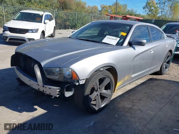 ✅ 2013 Dodge Charger SE • VIN: 2C3CDXBG0DH636444 • Лот: 43424549. Опубликован ранее на IAAI с пробегом 108 219 миль. Бесплатный доступ к архиву аукционных продаж из США и подробный отчёт об истории автомобиля на DreamBid. Изображение 2.