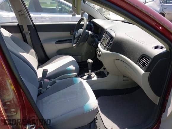 ✅ 2008 Hyundai Accent GLS • VIN: KMHCN46C88U276059 • Лот: 42567948. Опубликован ранее на IAAI с пробегом 59 320 миль. Бесплатный доступ к архиву аукционных продаж из США и подробный отчёт об истории автомобиля на DreamBid. Изображение 5.