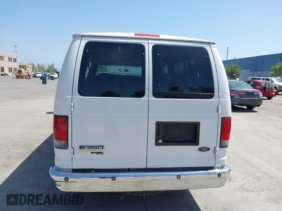 ✅ 2008 Ford Econoline Passenger XL • VIN: 1FBSS31L68DB22903 • Lot: 42105920. Listed on IAAI with 116,502 mi. Free auction sales archive from the USA and detailed vehicle history report at DreamBid. Image 16.
