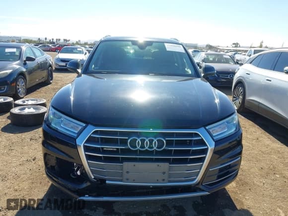 ✅ 2018 Audi Q5 Premium • VIN: WA1ANAFY0J2134970 • Lot: 43868690. Listed on IAAI with 94,506 mi. Free auction sales archive from the USA and detailed vehicle history report at DreamBid. Image 12.