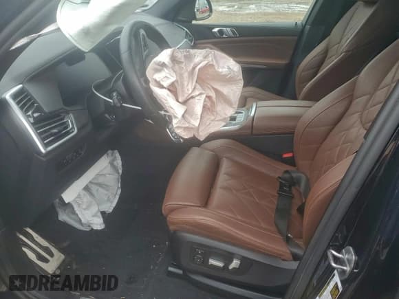 ✅ 2023 BMW X5 xDrive40i • VIN: 5UXCR6C06P9P20229 • Lot: 94529025. Wystawiony na Copart z przebiegiem Nie podano. Bezpłatny archiwum sprzedaży aukcyjnych z USA i szczegółowy raport historii pojazdu na DreamBid. Zdjęcie 7.