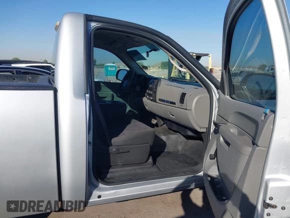 ✅ 2012 Chevrolet Silverado 1500 Work Truck • VIN: 1GCNCPEX7CZ216505 • Lot: 43583525. Listed on IAAI with 120,542 mi. Free auction sales archive from the USA and detailed vehicle history report at DreamBid. Image 5.