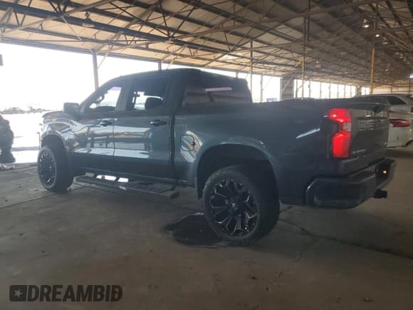 ✅ 2020 Chevrolet Silverado 1500 RST • VIN: 3GCPWDED9LG126017 • Lot: 69142935. Wystawiony na Copart z przebiegiem 55 026 mil. Bezpłatny archiwum sprzedaży aukcyjnych z USA i szczegółowy raport historii pojazdu na DreamBid. Zdjęcie 2.