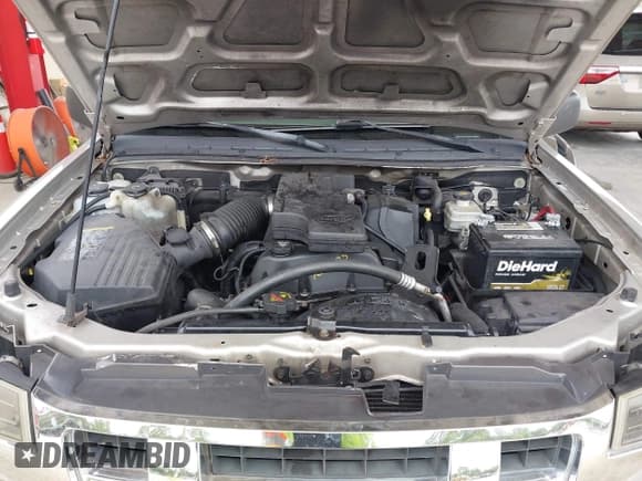 ✅ 2006 Isuzu i-Series S • VIN: 1GGCS198968702851 • Lot: 43636581. Wystawiony na IAAI z przebiegiem 179 900 mil. Bezpłatny archiwum sprzedaży aukcyjnych z USA i szczegółowy raport historii pojazdu na DreamBid. Zdjęcie 10.