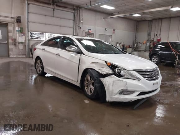 ✅ 2011 Hyundai Sonata Limited • VIN: 5NPEC4AC9BH035431 • Lot: 42960977. Listed on IAAI with 185,739 mi. Free auction sales archive from the USA and detailed vehicle history report at DreamBid. Image 1.