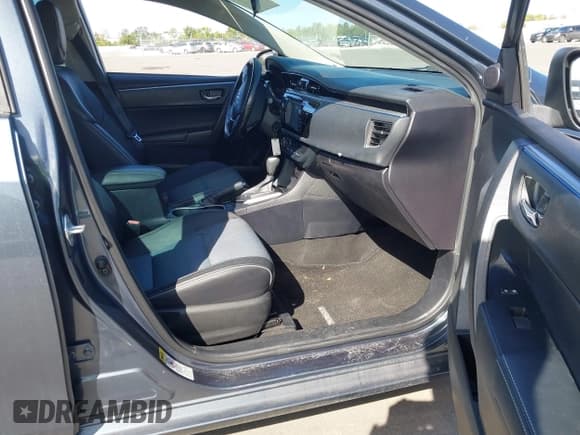 ✅ 2016 Toyota Corolla L • VIN: 2T1BURHE5GC571744 • Lot: 43403198. Listed on IAAI with 87,811 mi. Free auction sales archive from the USA and detailed vehicle history report at DreamBid. Image 5.