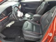 ✅ 2020 Kia Niro Touring SE • VIN: KNDCC3LC9L5423419 • Lot: 67000575. Wystawiony na Copart z przebiegiem 69 130 mil. Bezpłatny archiwum sprzedaży aukcyjnych z USA i szczegółowy raport historii pojazdu na DreamBid. Zdjęcie 7.