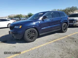 ✅ 2017 Jeep Grand Cherokee Overland • VIN: 1C4RJFCT9HC697479 • Lot: 80870705. Wystawiony na Copart z przebiegiem 86 058 mil. Bezpłatny archiwum sprzedaży aukcyjnych z USA i szczegółowy raport historii pojazdu na DreamBid. Zdjęcie 1.