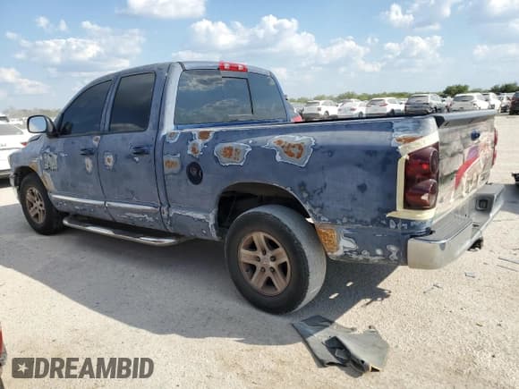 ✅ 2008 Dodge 1500 SLT • VIN: 1D7HA182X8J181504 • Лот: 74114594. Опубликован ранее на Copart с пробегом Не указан. Бесплатный доступ к архиву аукционных продаж из США и подробный отчёт об истории автомобиля на DreamBid. Изображение 2.