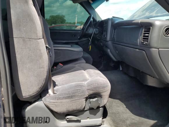 2002 Chevrolet Silverado 1500 LS z VIN 1GCEK14V72Z141352, wystawiony jako Copart lot #61126385 z przebiegiem 200 690 mil mil oraz Szkoda całkowita • Salvage title. Historia ofert i sprzedaży dostępna na DreamBid. Obrazek 10.