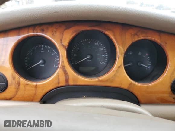 ✅ 1998 Jaguar XJ • VIN: SAJHX6243WC827873 • Lot: 78366904. Listed on Copart with Not provided. Free auction sales archive from the USA and detailed vehicle history report at DreamBid. Image 9.