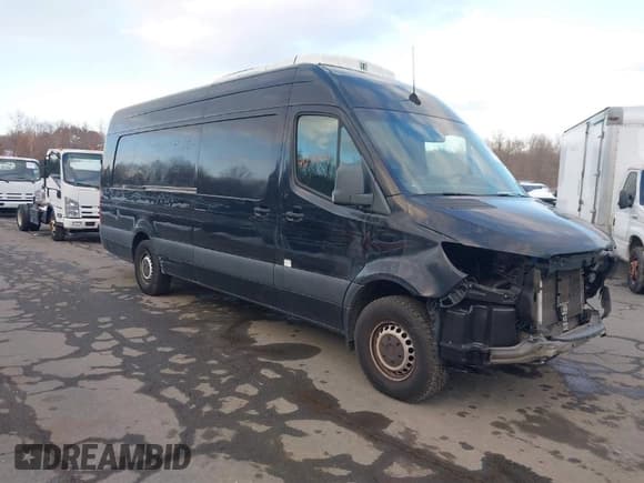 ✅ 2020 Freightliner Sprinter • VIN: W2Y4EDHY8LT020678 • Lot: 41298454. Wystawiony na IAAI z przebiegiem 142 616 mil. Bezpłatny archiwum sprzedaży aukcyjnych z USA i szczegółowy raport historii pojazdu na DreamBid. Zdjęcie 1.