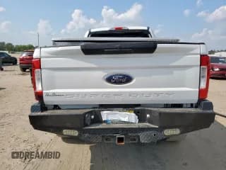 ✅ 2019 Ford F-250 XLT • VIN: 1FT7W2BT6KEE65825 • Лот: 81413115. Опубликован ранее на Copart с пробегом 214 788 миль. Бесплатный доступ к архиву аукционных продаж из США и подробный отчёт об истории автомобиля на DreamBid. Изображение 6.