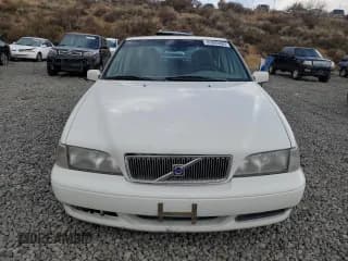 ✅ 1999 Volvo S70 • VIN: YV1LS55A8X2611277 • Lot: 81845884. Wystawiony na Copart z przebiegiem 75 143 mil. Bezpłatny archiwum sprzedaży aukcyjnych z USA i szczegółowy raport historii pojazdu na DreamBid. Zdjęcie 5.