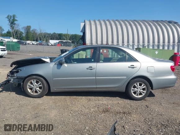 ✅ 2006 Toyota Camry LE • VIN: 4T1BF32K36U622712 • Лот: 42569001. Опубликован ранее на IAAI с пробегом 159 846 миль. Бесплатный доступ к архиву аукционных продаж из США и подробный отчёт об истории автомобиля на DreamBid. Изображение 15.
