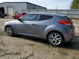 ✅ 2017 Hyundai Veloster • VIN: KMHTC6AD9HU306316 • Lot: 87213724. Wystawiony na Copart z przebiegiem 160 617 mil. Bezpłatny archiwum sprzedaży aukcyjnych z USA i szczegółowy raport historii pojazdu na DreamBid. Zdjęcie 2.