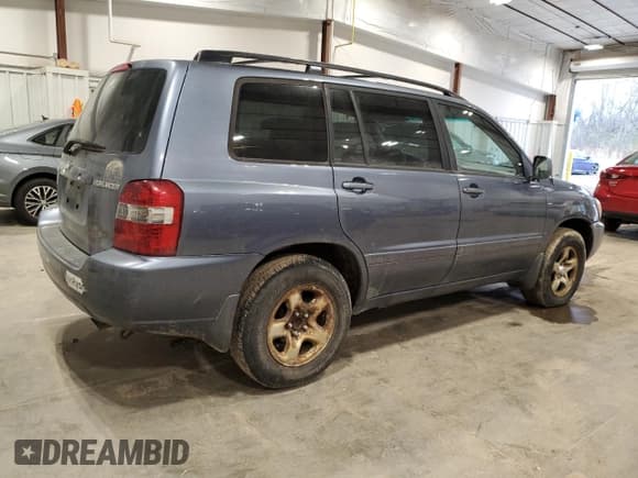 ✅ 2005 Toyota Highlander • VIN: JTEGD21AX50132045 • Lot: 79285454. Listed on Copart with 180,583 mi. Free auction sales archive from the USA and detailed vehicle history report at DreamBid. Image 3.