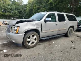 ✅ 2007 Chevrolet Suburban LT • VIN: 1GNFC16J47J253339 • Lot: 81411005. Listed on Copart with 272,256 mi. Free auction sales archive from the USA and detailed vehicle history report at DreamBid. Image 1.