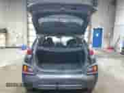 2021 Hyundai Kona SEL z VIN KM8K2CAA1MU673532, wystawiony jako Copart lot #66547565 z przebiegiem 143 139 mil mil oraz Szkoda całkowita • Salvage title. Historia ofert i sprzedaży dostępna na DreamBid. Obrazek 6.