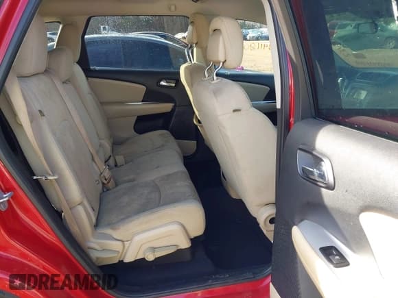 ✅ 2012 Dodge Journey SXT • VIN: 3C4PDCBG3CT231822 • Lot: 43841180. Wystawiony na IAAI z przebiegiem 170 102 mil. Bezpłatny archiwum sprzedaży aukcyjnych z USA i szczegółowy raport historii pojazdu na DreamBid. Zdjęcie 8.