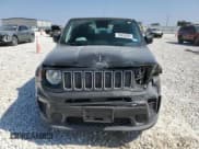 ✅ 2020 Jeep Renegade Sport • VIN: ZACNJAAB2LPL22191 • Lot: 89450395. Wystawiony na Copart z przebiegiem 45 619 mil. Bezpłatny archiwum sprzedaży aukcyjnych z USA i szczegółowy raport historii pojazdu na DreamBid. Zdjęcie 5.