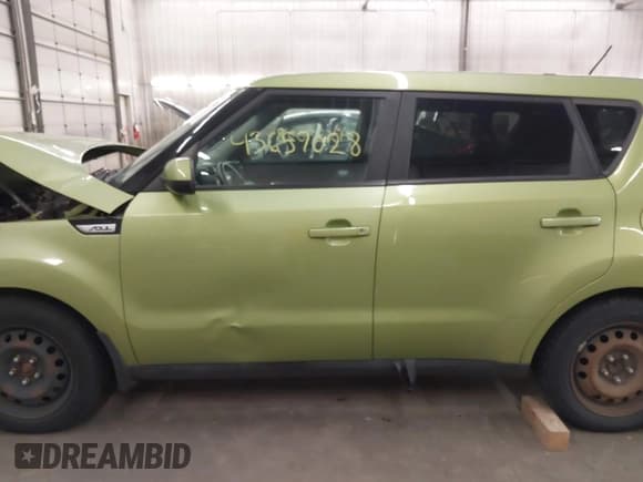 ✅ 2015 Kia Soul • VIN: KNDJN2A2XF7780008 • Lot: 43657028. Wystawiony na IAAI z przebiegiem 158 611 mil. Bezpłatny archiwum sprzedaży aukcyjnych z USA i szczegółowy raport historii pojazdu na DreamBid. Zdjęcie 14.