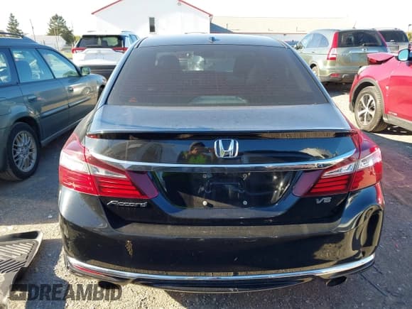 ✅ 2016 Honda Accord EX-L • VIN: 1HGCR3F86GA008238 • Лот: 43536042. Опубликован ранее на IAAI с пробегом 92 828 миль. Бесплатный доступ к архиву аукционных продаж из США и подробный отчёт об истории автомобиля на DreamBid. Изображение 16.