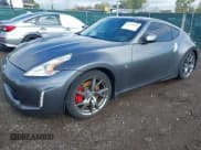 ✅ 2015 Nissan 370Z Nismo • VIN: JN1AZ4EH6FM444343 • Lot: 43274426. Wystawiony na IAAI z przebiegiem 50 998 mil. Bezpłatny archiwum sprzedaży aukcyjnych z USA i szczegółowy raport historii pojazdu na DreamBid. Zdjęcie 16.