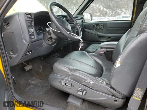 ✅ 2002 Chevrolet S-10 LS • VIN: 1GCDT13W32K235529 • Лот: 44729785. Опубликован ранее на Copart с пробегом 75 963 миль. Бесплатный доступ к архиву аукционных продаж из США и подробный отчёт об истории автомобиля на DreamBid. Изображение 7.