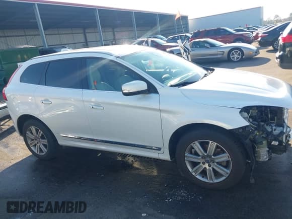 ✅ 2017 Volvo XC60 Inscription • VIN: YV440MDUXH2038967 • Лот: 43737642. Опубликован ранее на IAAI с пробегом 66 997 миль. Бесплатный доступ к архиву аукционных продаж из США и подробный отчёт об истории автомобиля на DreamBid. Изображение 14.